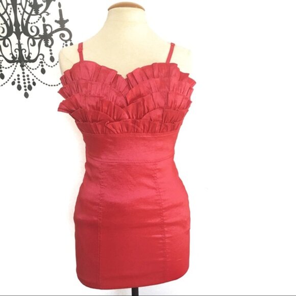 Fuschia fitted dress with pleated details - Picture 3 of 10